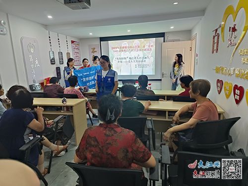 珠山区新厂民政服务站 架起老年社交桥梁，开展贴心婚姻介绍服务